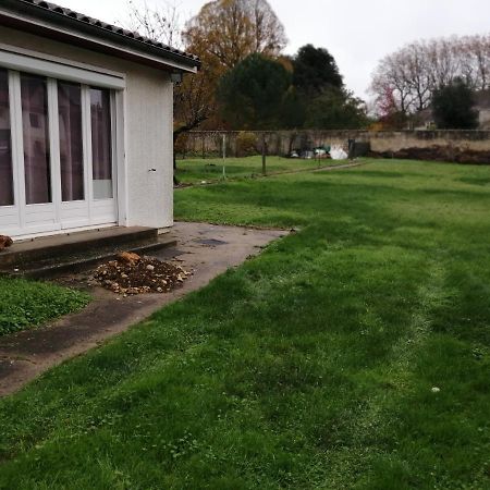 Bed and Breakfast La Pomponnette Bouresse Zewnętrze zdjęcie